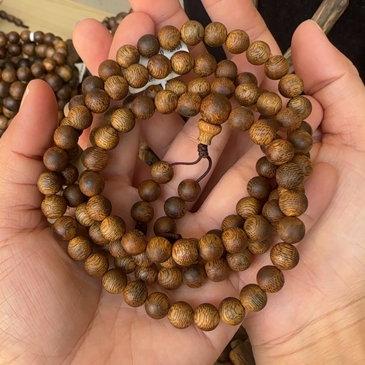 沉香手串陆河多样性发货一条卡8-26克