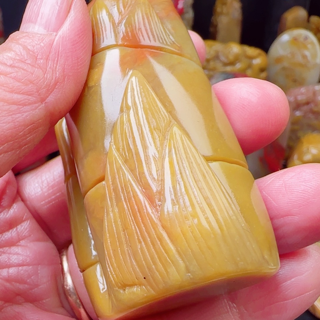 昌化石田黄石竹节