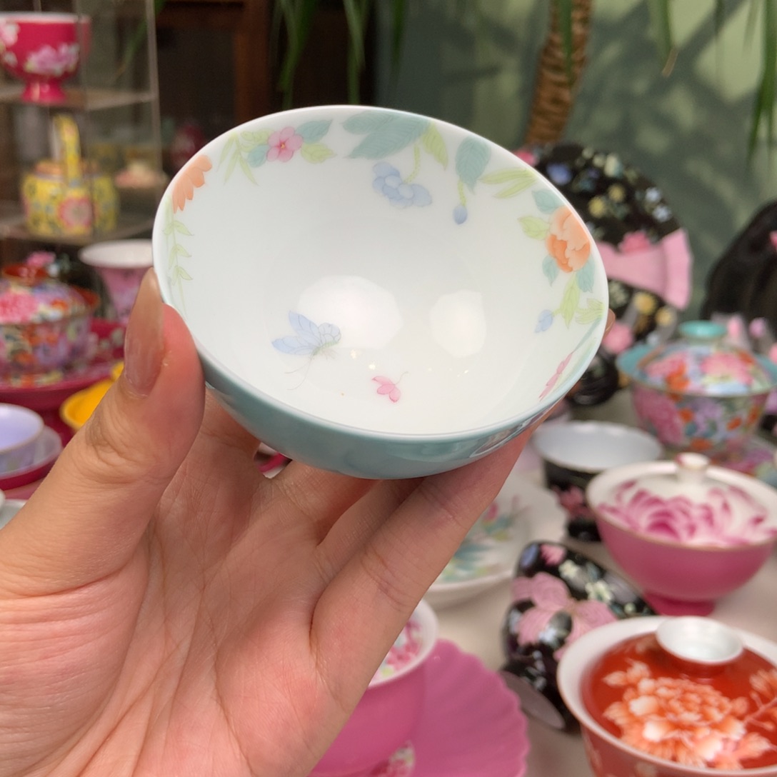 景德镇手绘碎花高温釉主人杯