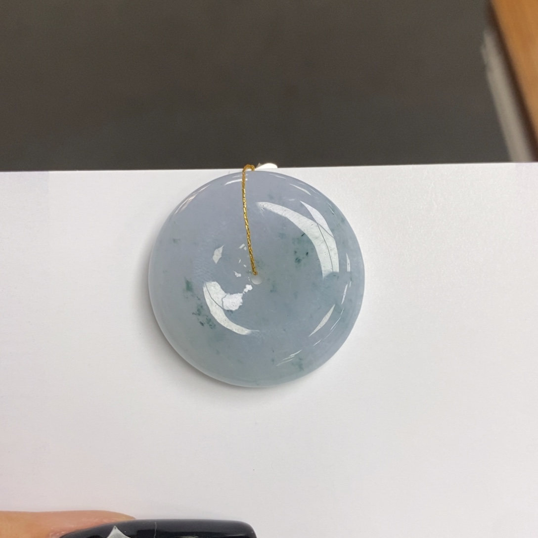 颈饰未镶嵌翡翠平安扣