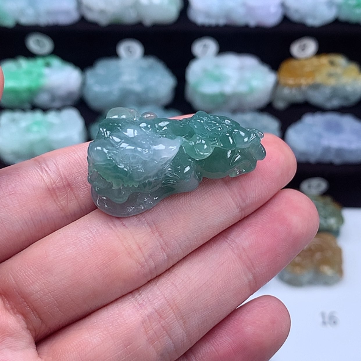 【闪购商品】翡翠颈饰未镶嵌貔貅