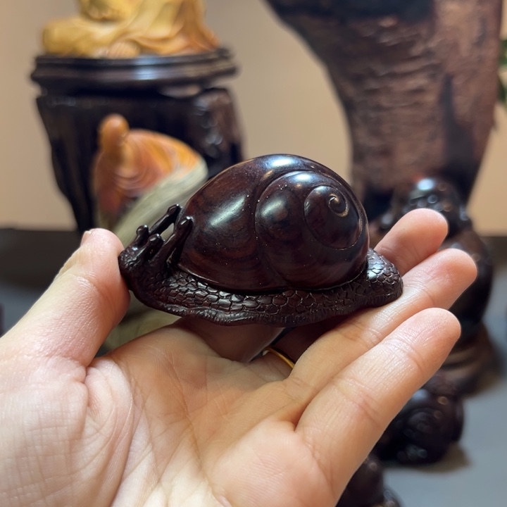 木小叶紫檀蜗牛手把件