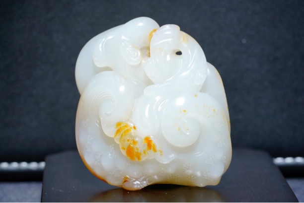 杰出美玉和田玉红皮白肉如意手把81.4克