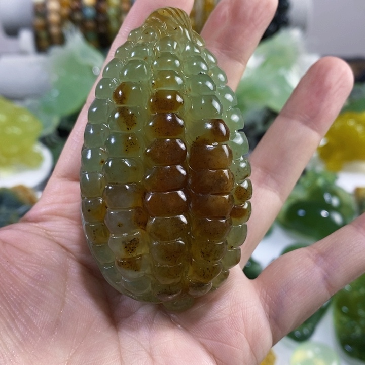 未镶嵌岫玉手把件