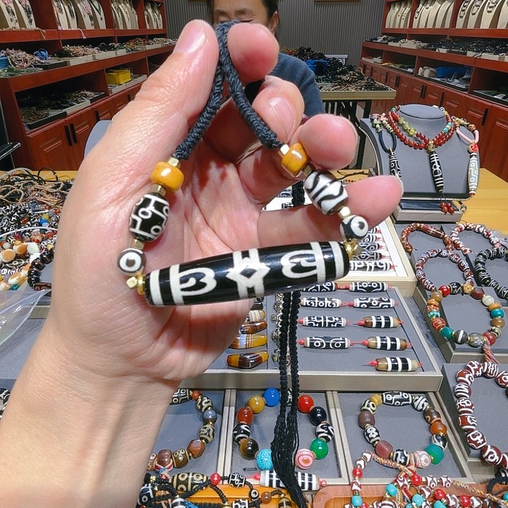 未镶嵌玛瑙/玉髓珠宝奇石