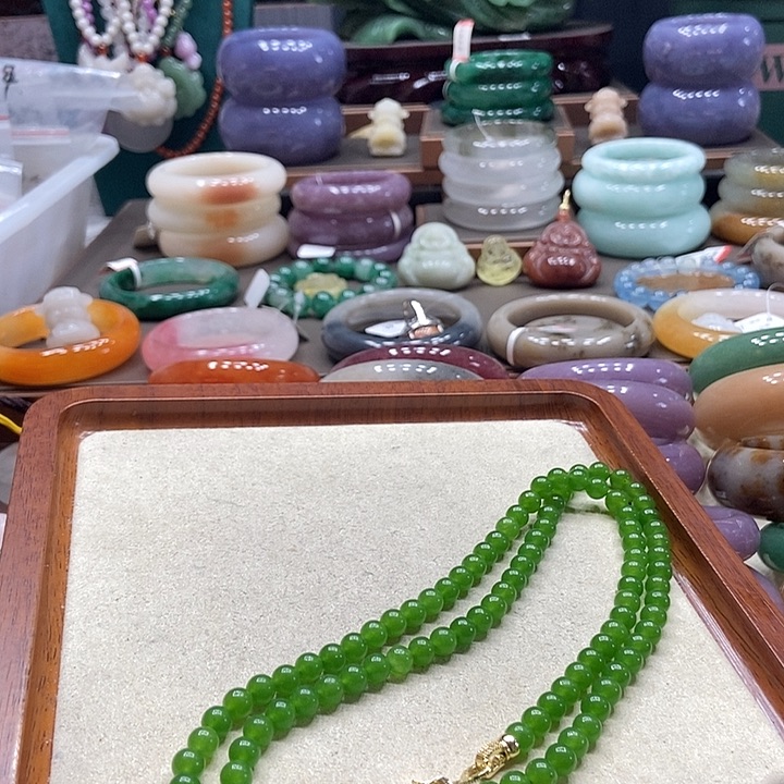 石英质玉未镶嵌手镯