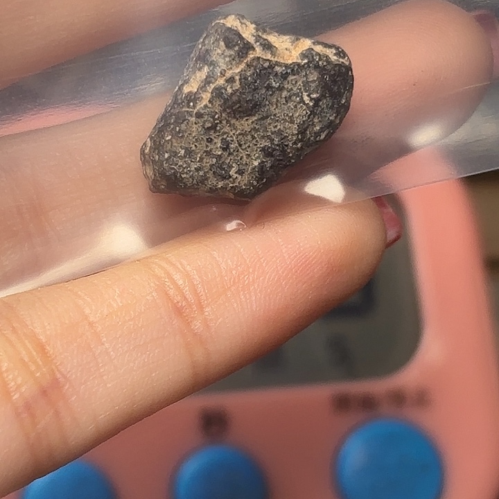 吴***辰花岗石铁合金星星