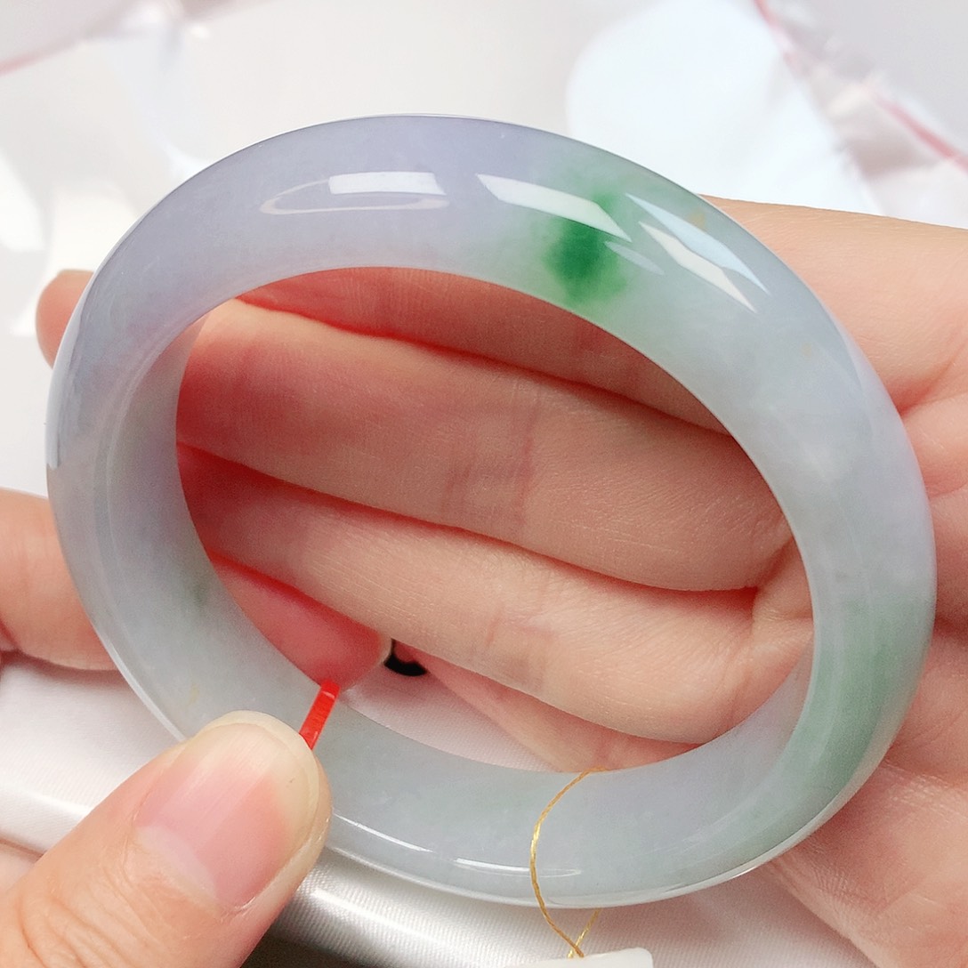 翡翠手镯未镶嵌抖音588