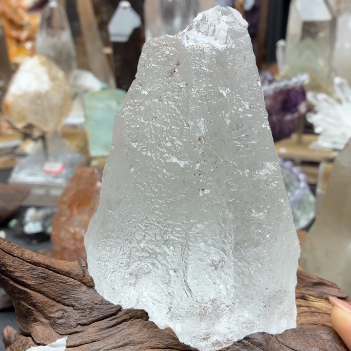 未镶嵌水晶摆件小杜