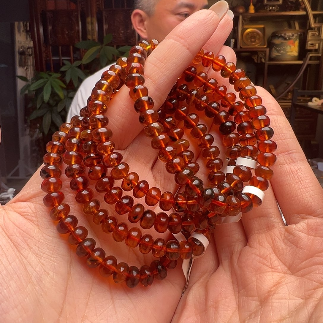 琥珀未镶嵌裸石抚顺琥珀10518七多样性发其一