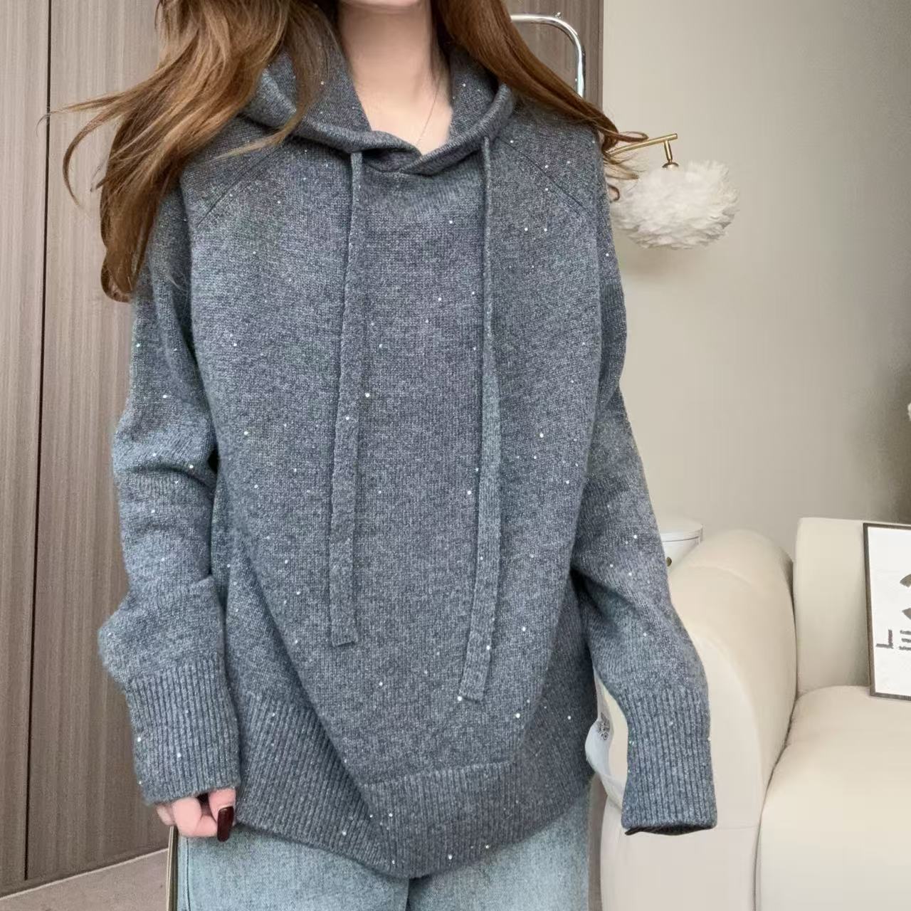 【百分百山羊绒】240977早春新款连帽卫衣款羊绒衫带珠片款时尚百搭