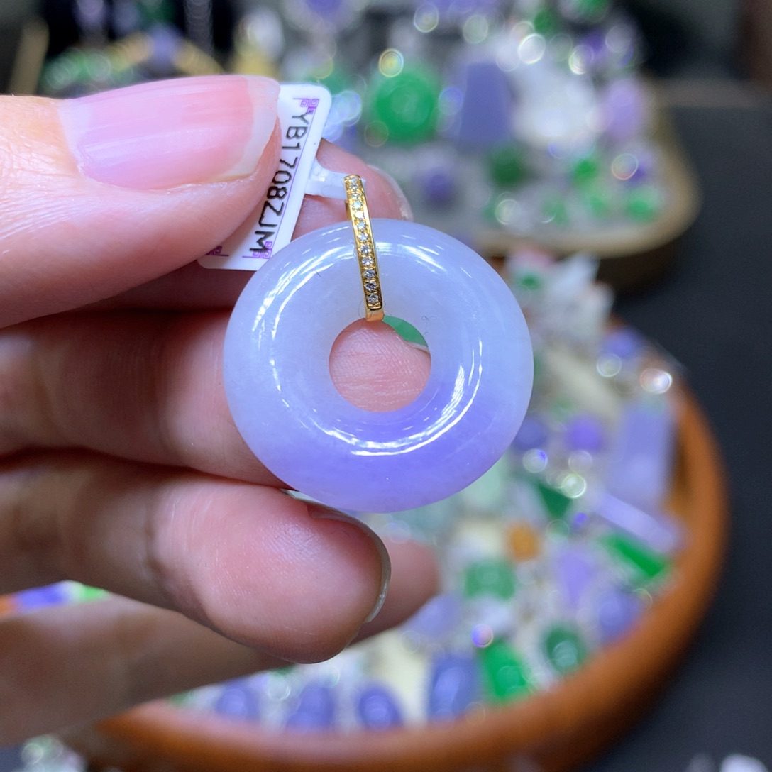 【闪购商品】翡翠颈饰18K金镶嵌翡翠吊坠项链