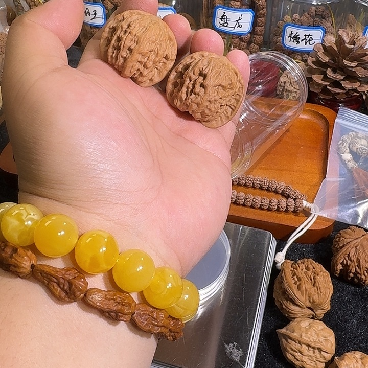 桃核吊坠野狼核桃