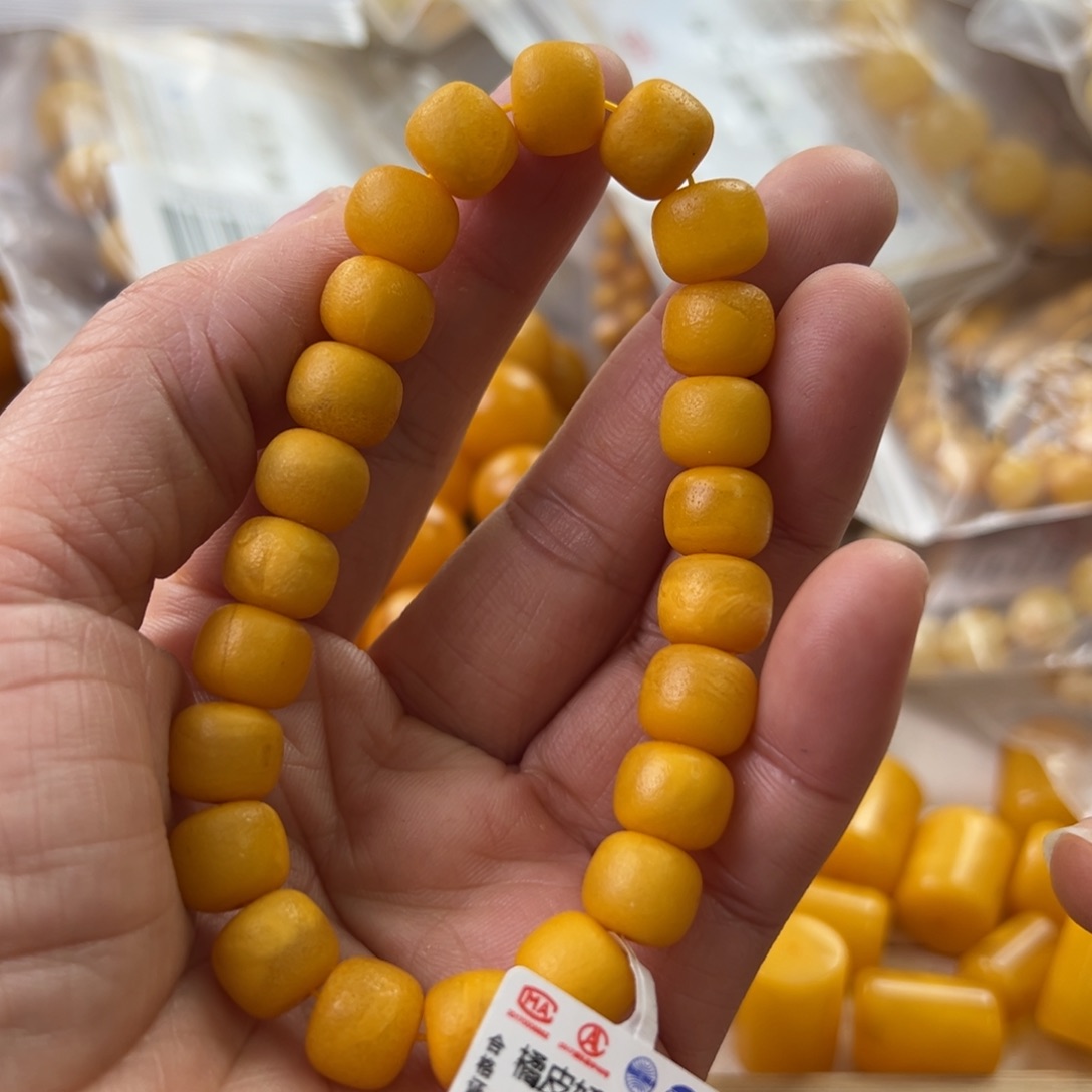 琥珀珠宝奇石未镶嵌