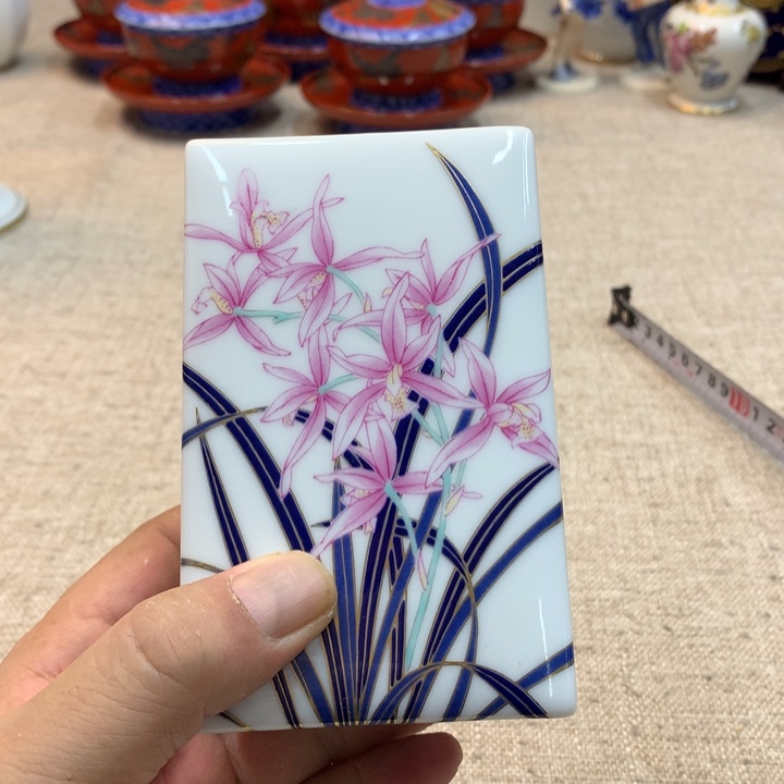 瓷片哈哈哈哈哈哈