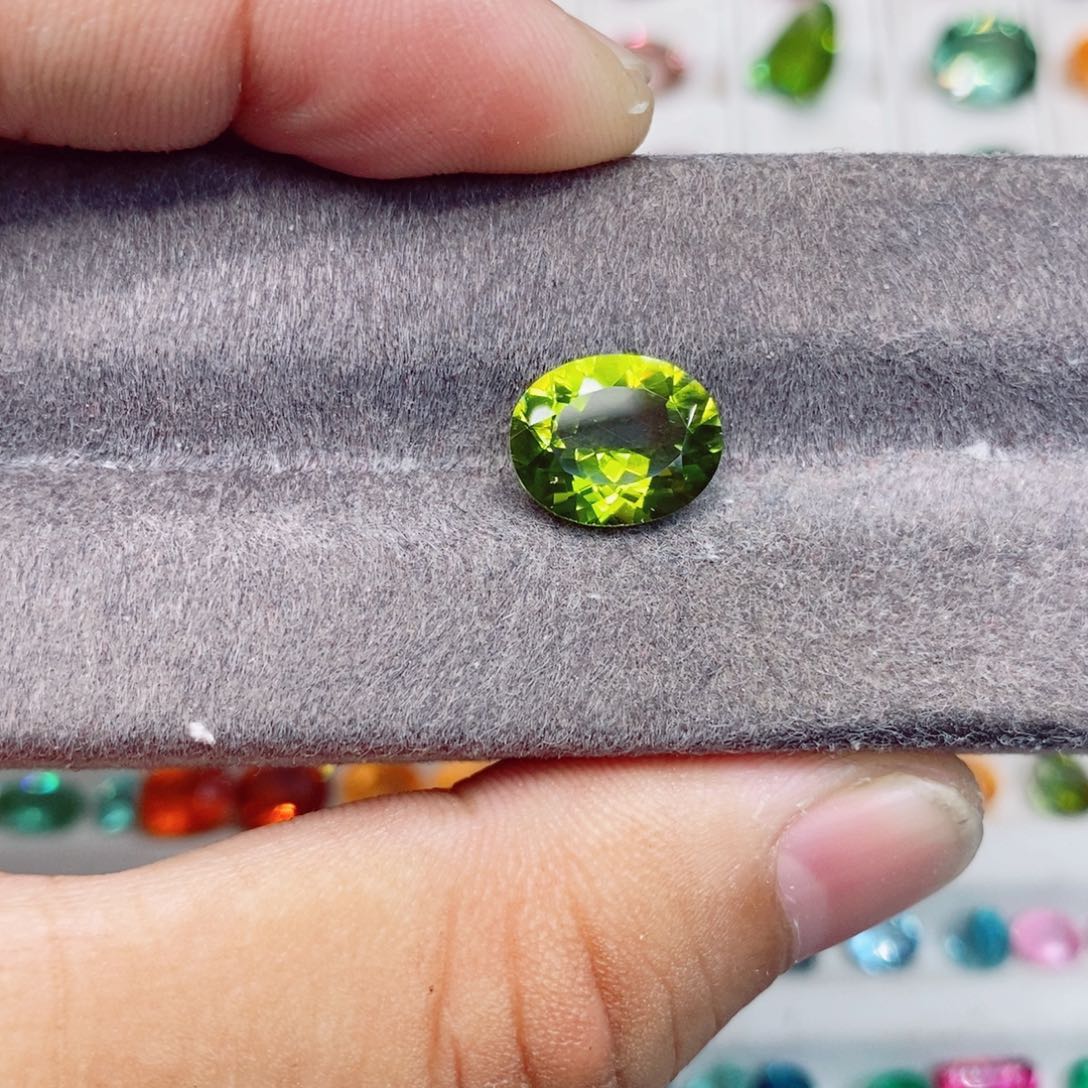 橄榄石裸石未镶嵌橄榄石9*11