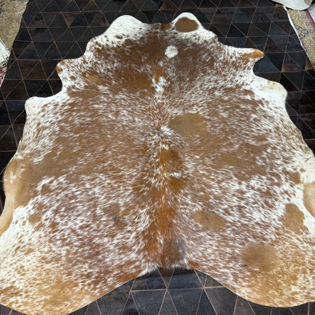 【本尼家】Z229 210*200专拍牛皮地毯