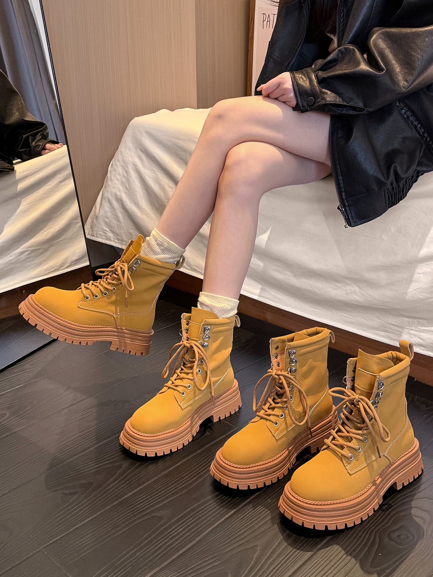 mir5353新款时尚网红马丁靴