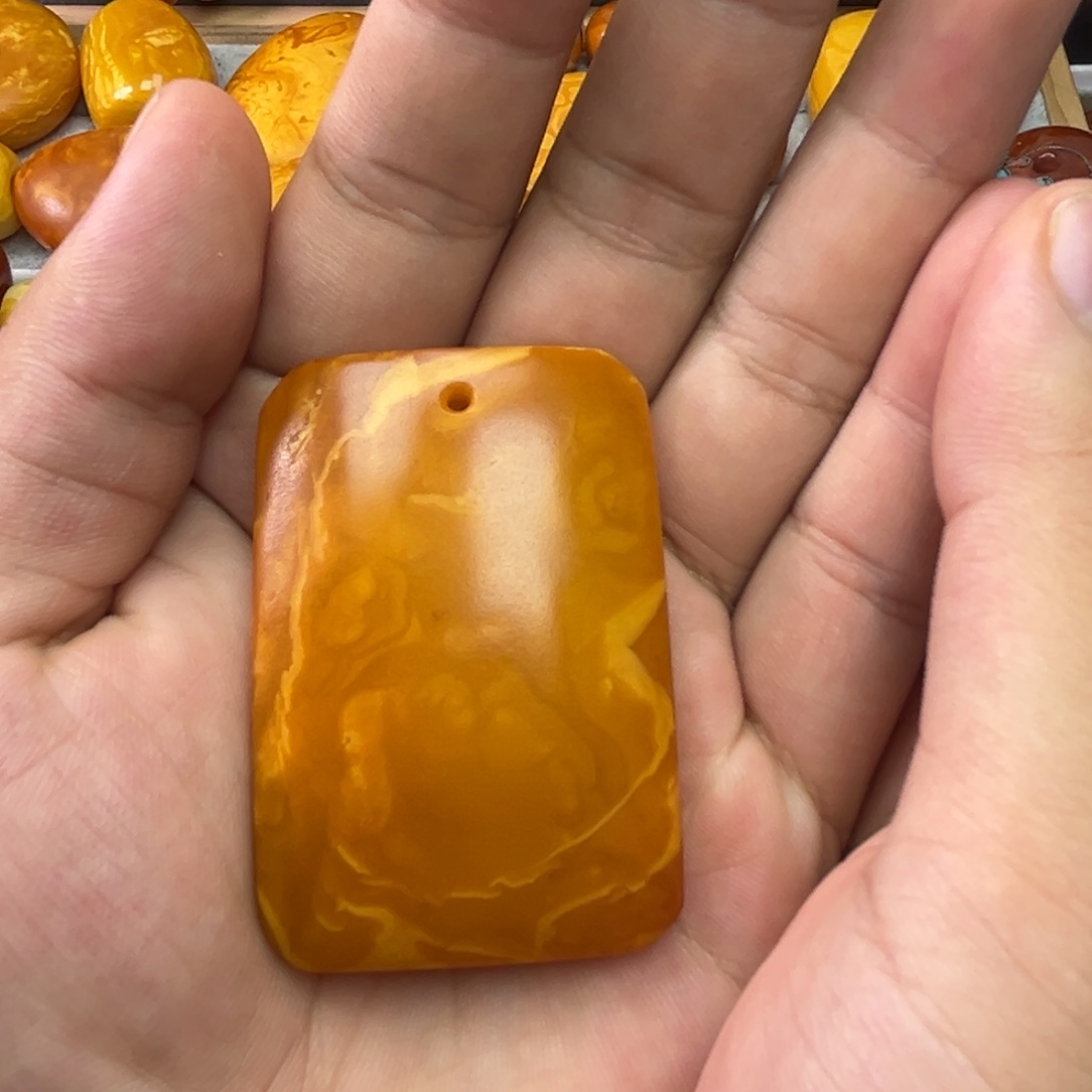 蜜蜡未镶嵌吊坠(不含链)