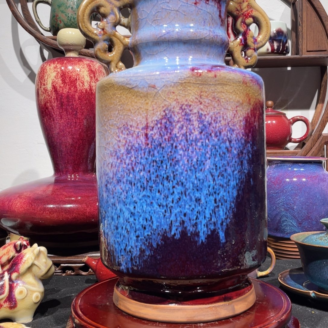 中国神后钧瓷花瓶