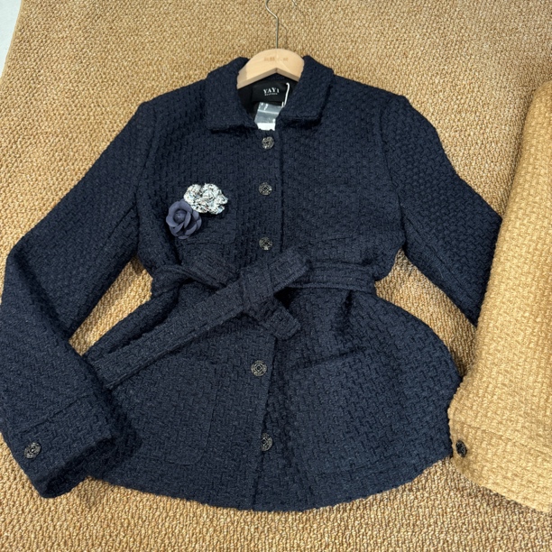 冬季新款时尚休闲小香风粗花呢中长款款羽绒外套女配胸针腰带