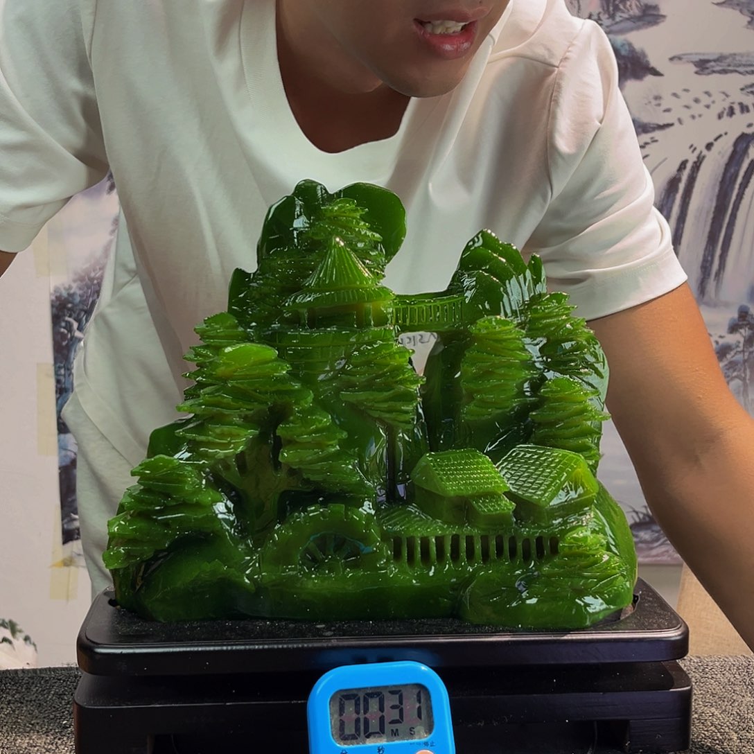 用***3玉玉摆件绿色带底座