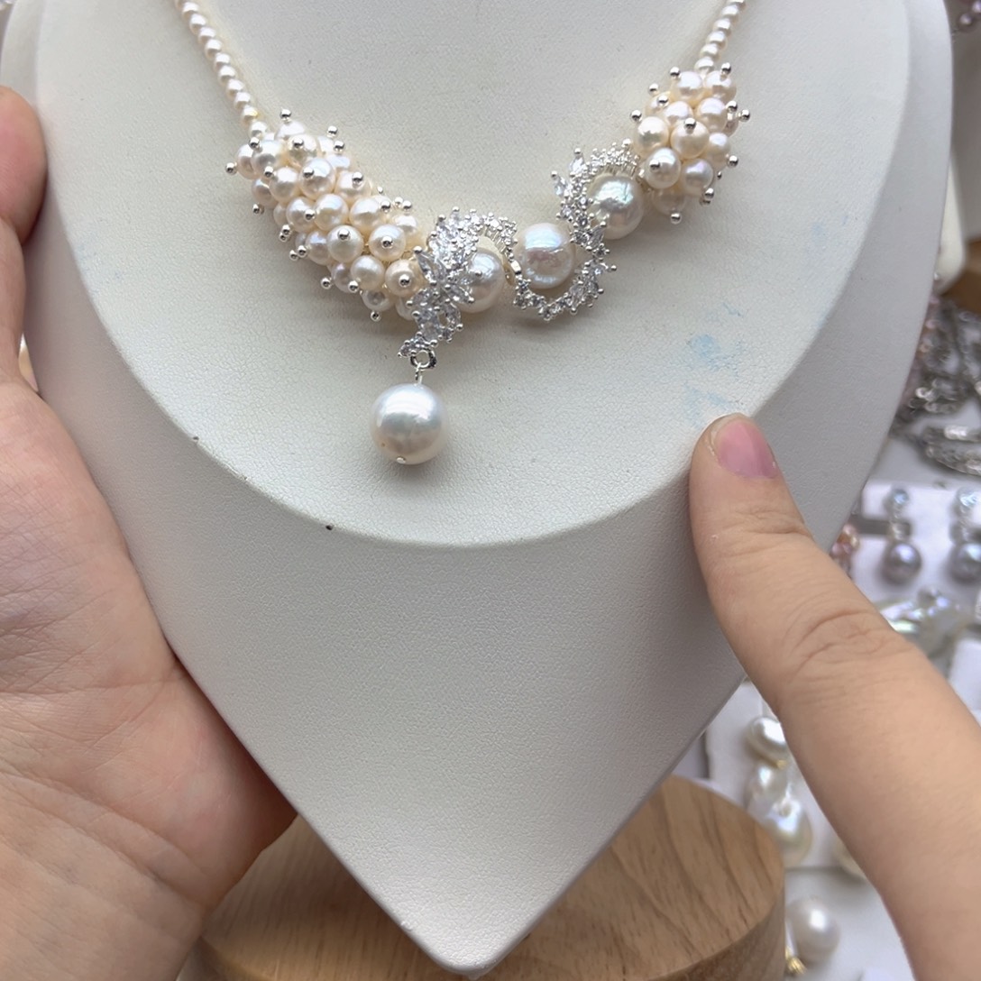 未镶嵌颈饰淡水珍珠