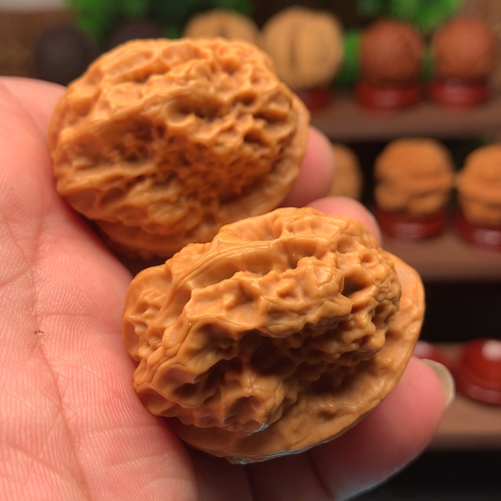 文玩核桃吊坠脸谱金蟾