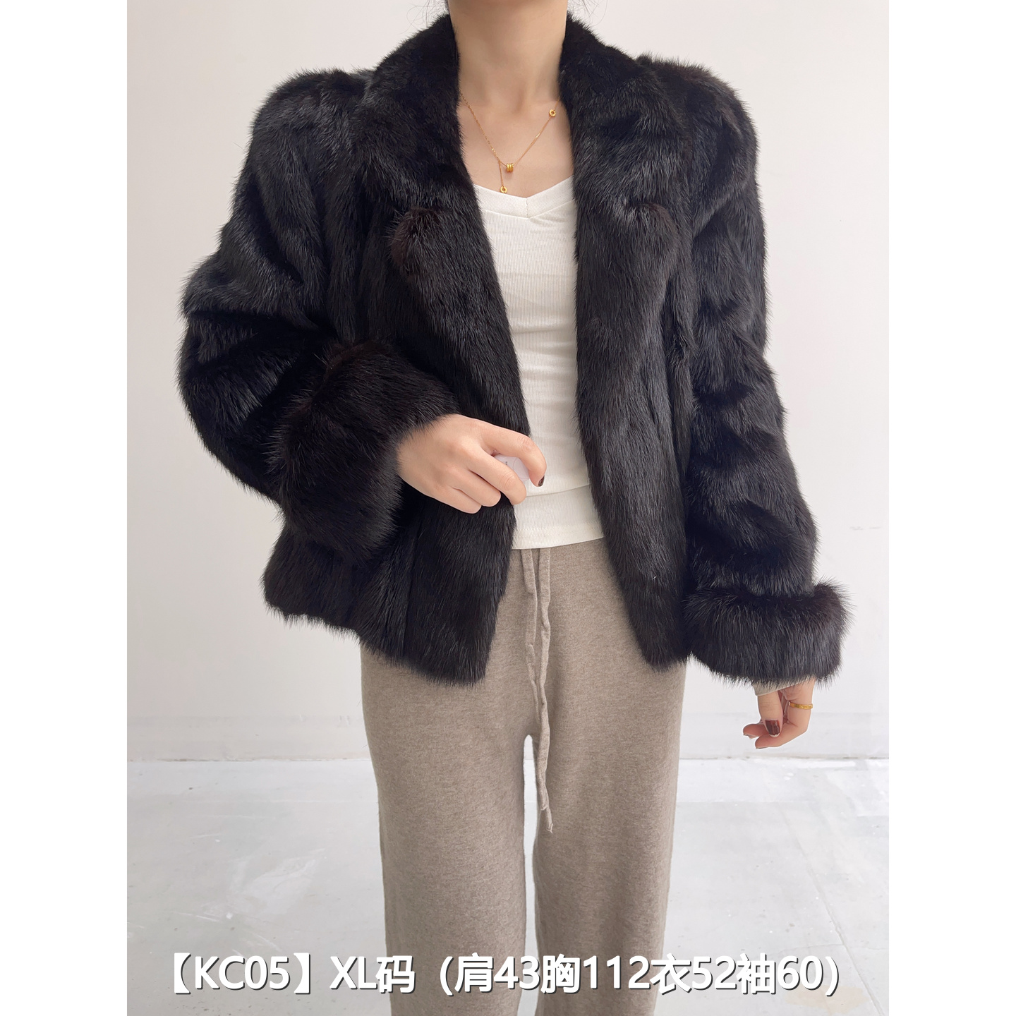 【KC05】XL 红黑色超短款全抽貂皮水貂外套女 西装领挽袖 27005