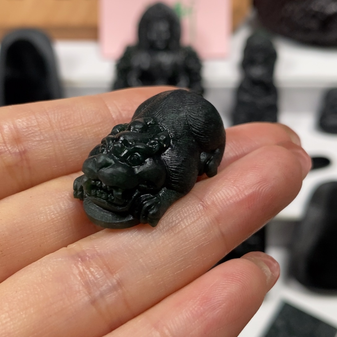 未镶嵌定制翡翠天然缅甸墨翠A货皮休