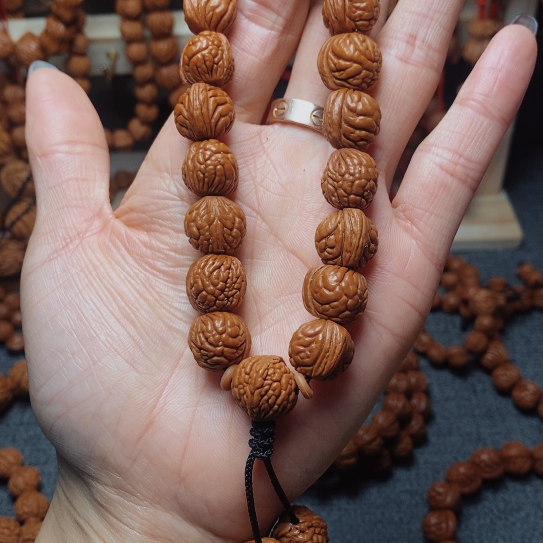 桃核吊坠龙纹桃枭