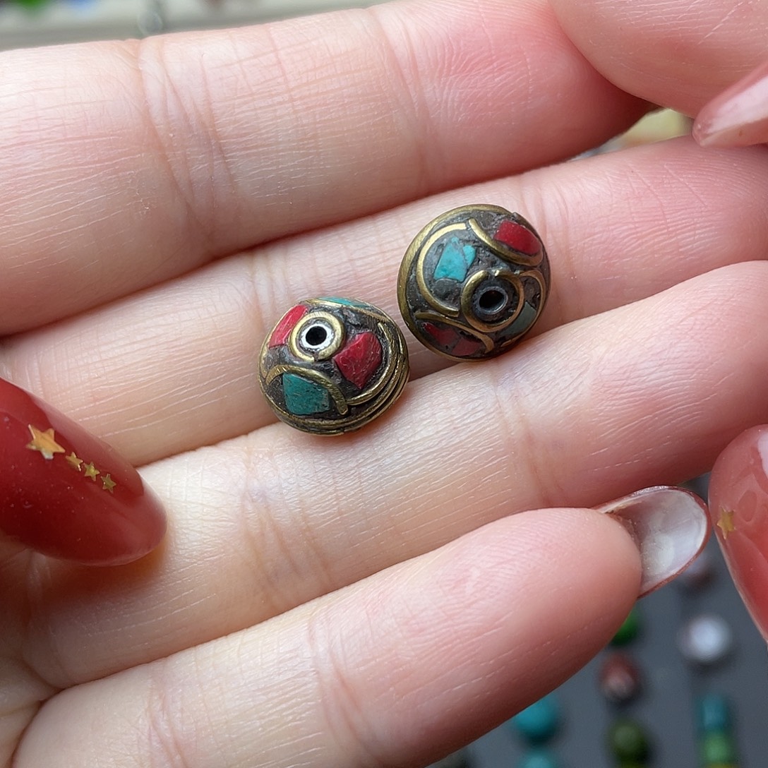 琉璃/树脂/塑料类