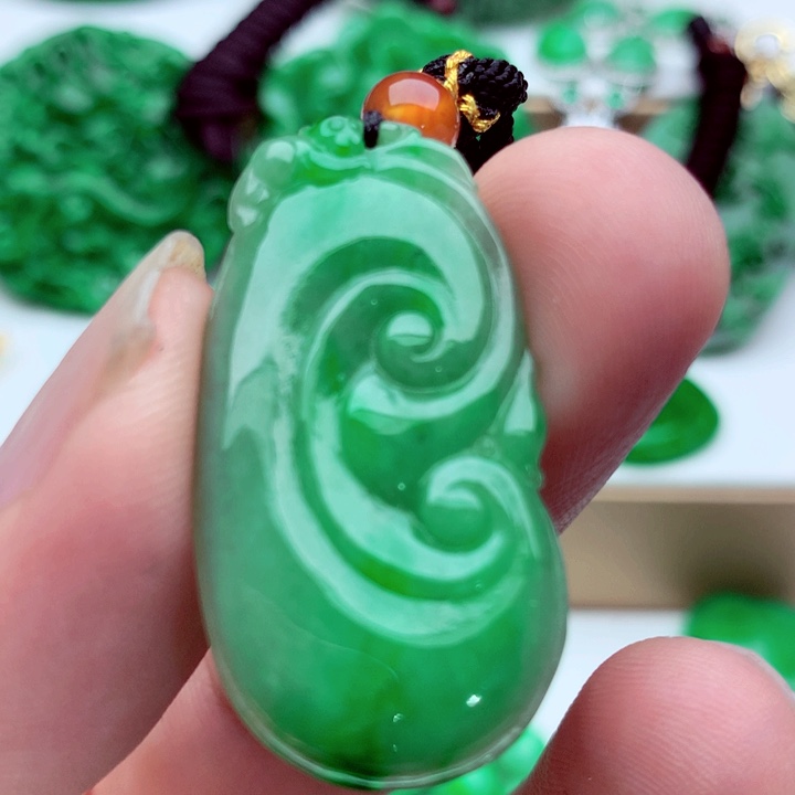 翡翠未镶嵌吊坠(不含链)