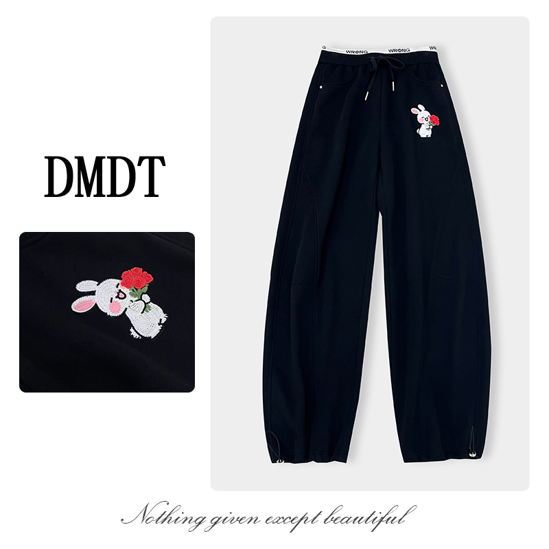 【DMDT服饰】2025冬季新品 “行云”卡通刺绣松紧腰加绒女休闲裤D2111
