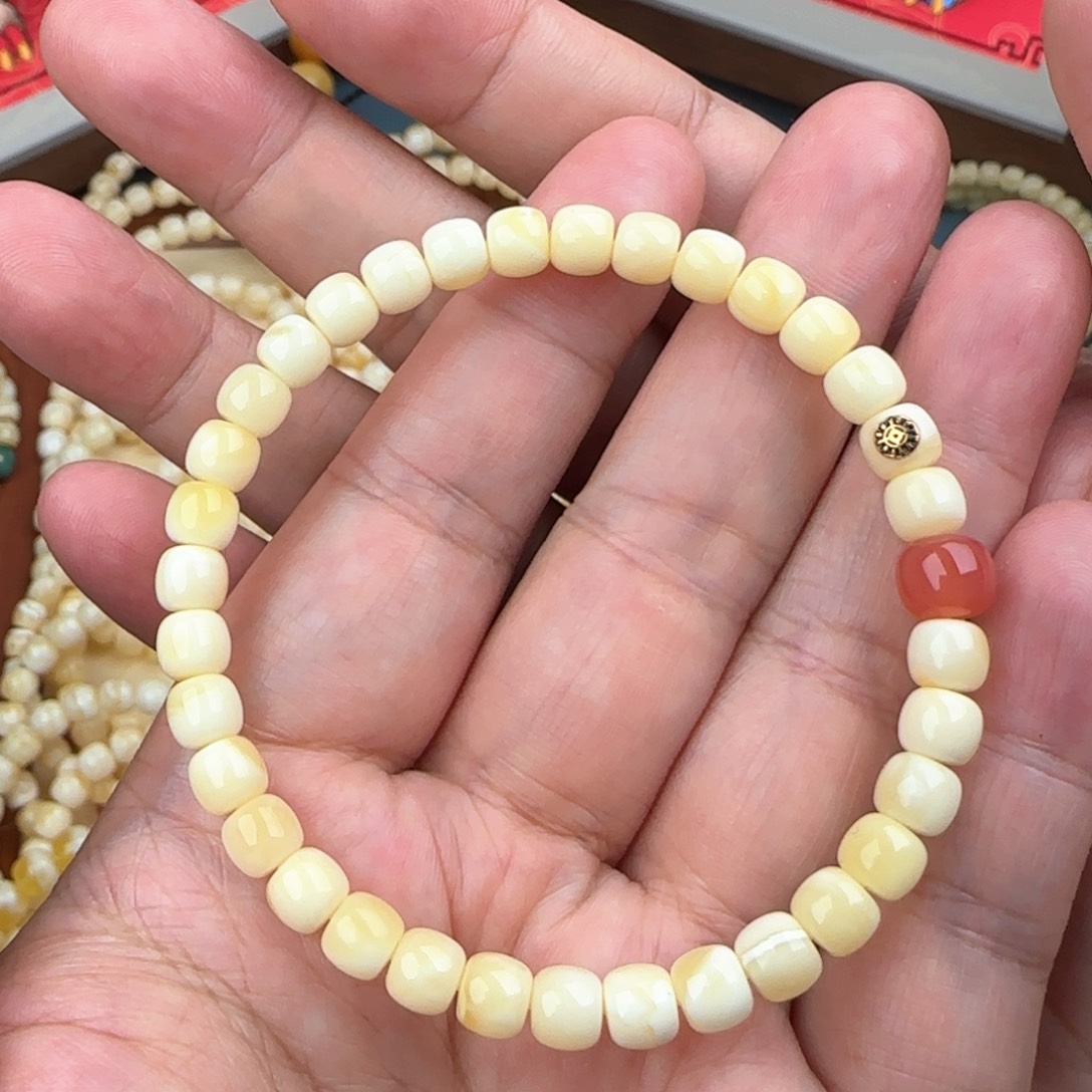 琥珀手链未镶嵌6咪