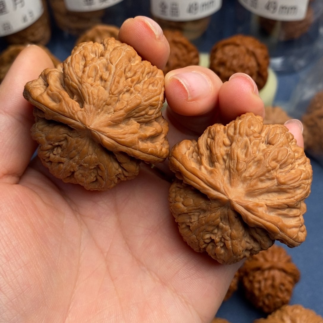 文玩核桃把件李**,粗筋0128