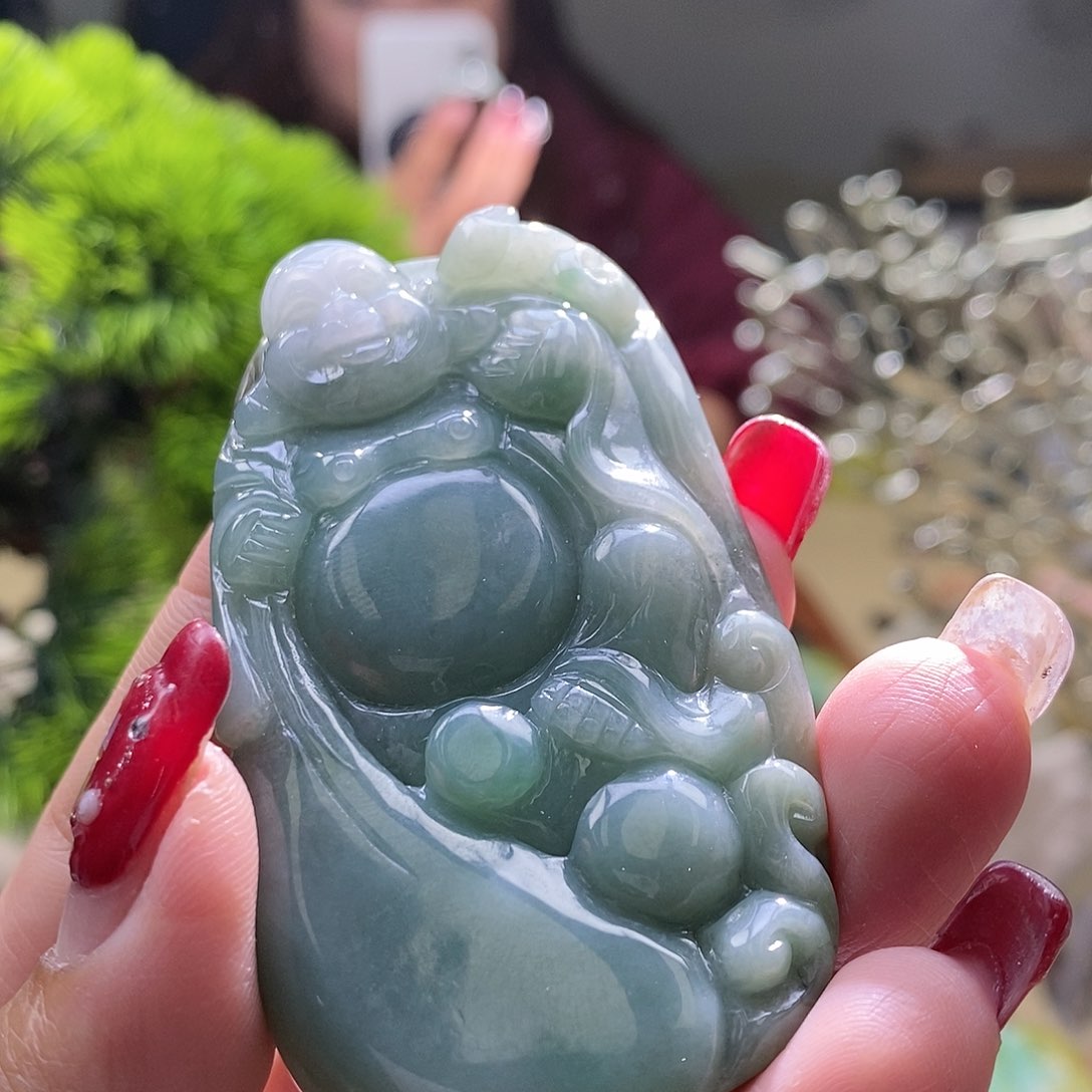 【闪购商品】翡翠颈饰未镶嵌佛