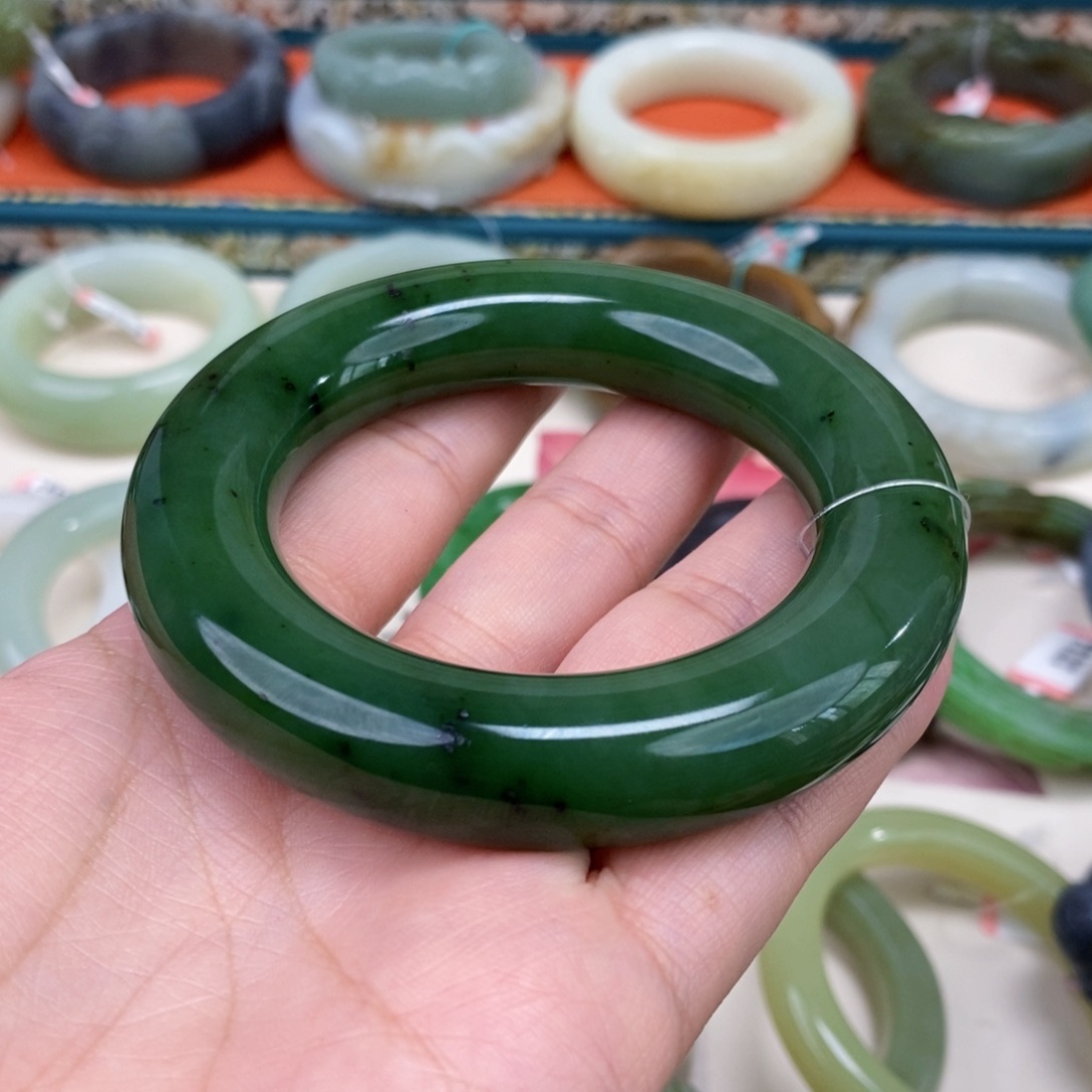 北***贝和田玉未镶嵌手镯54.8