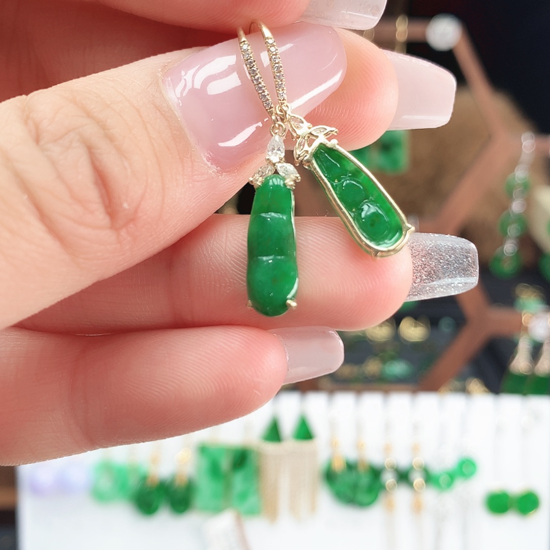 翡翠18K金镶嵌耳饰耳饰