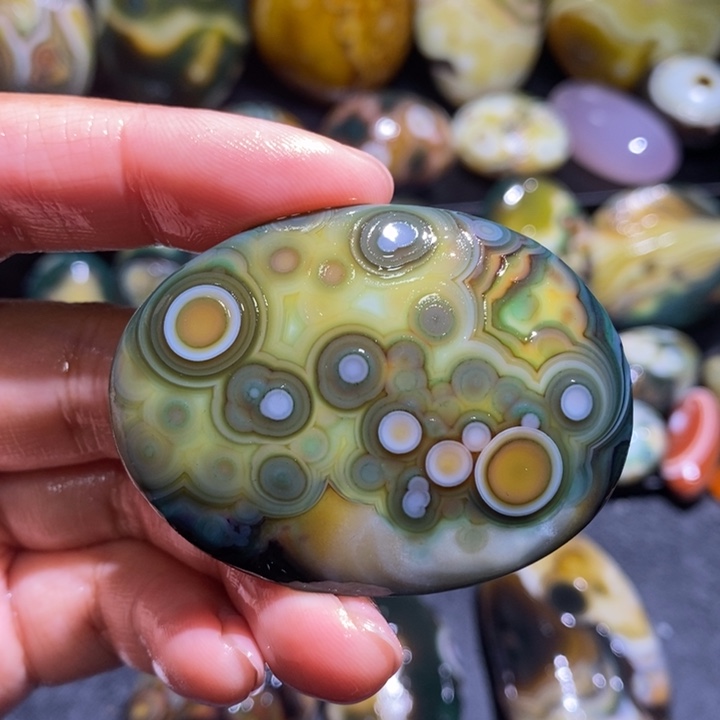 未镶嵌玛瑙/玉髓珠宝奇石