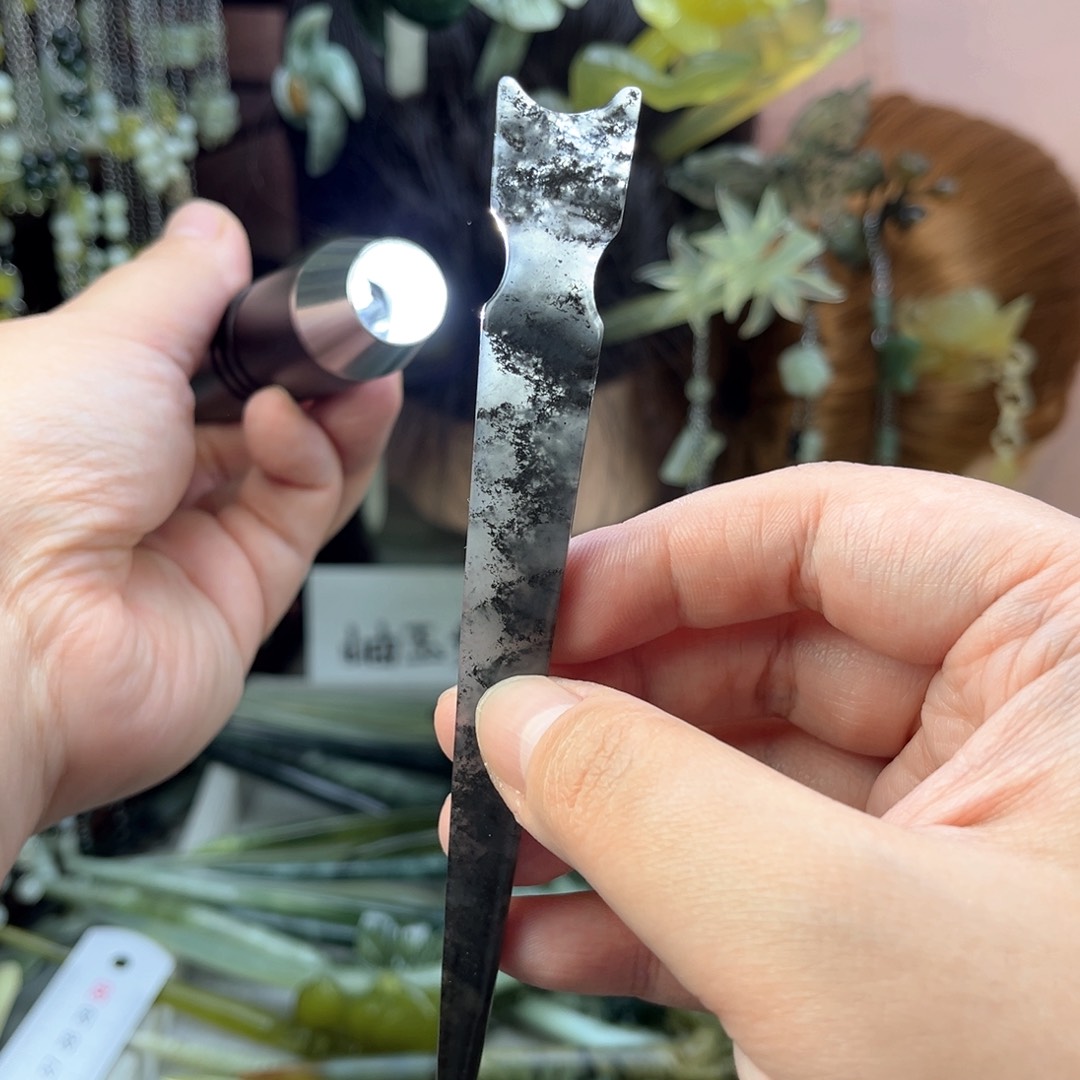 蛇纹石玉发饰未镶嵌15厘米左右