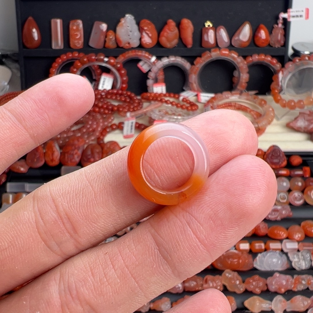 南红玛瑙未镶嵌颈饰跑环内径11mm