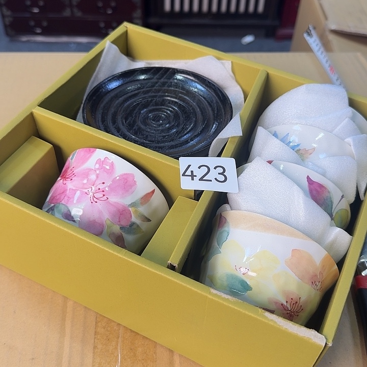 瓷片很好看的杯子