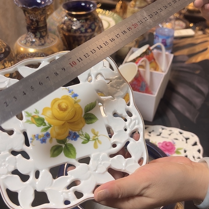 陶瓷瑕疵品。。。。。。。。。。。？。。