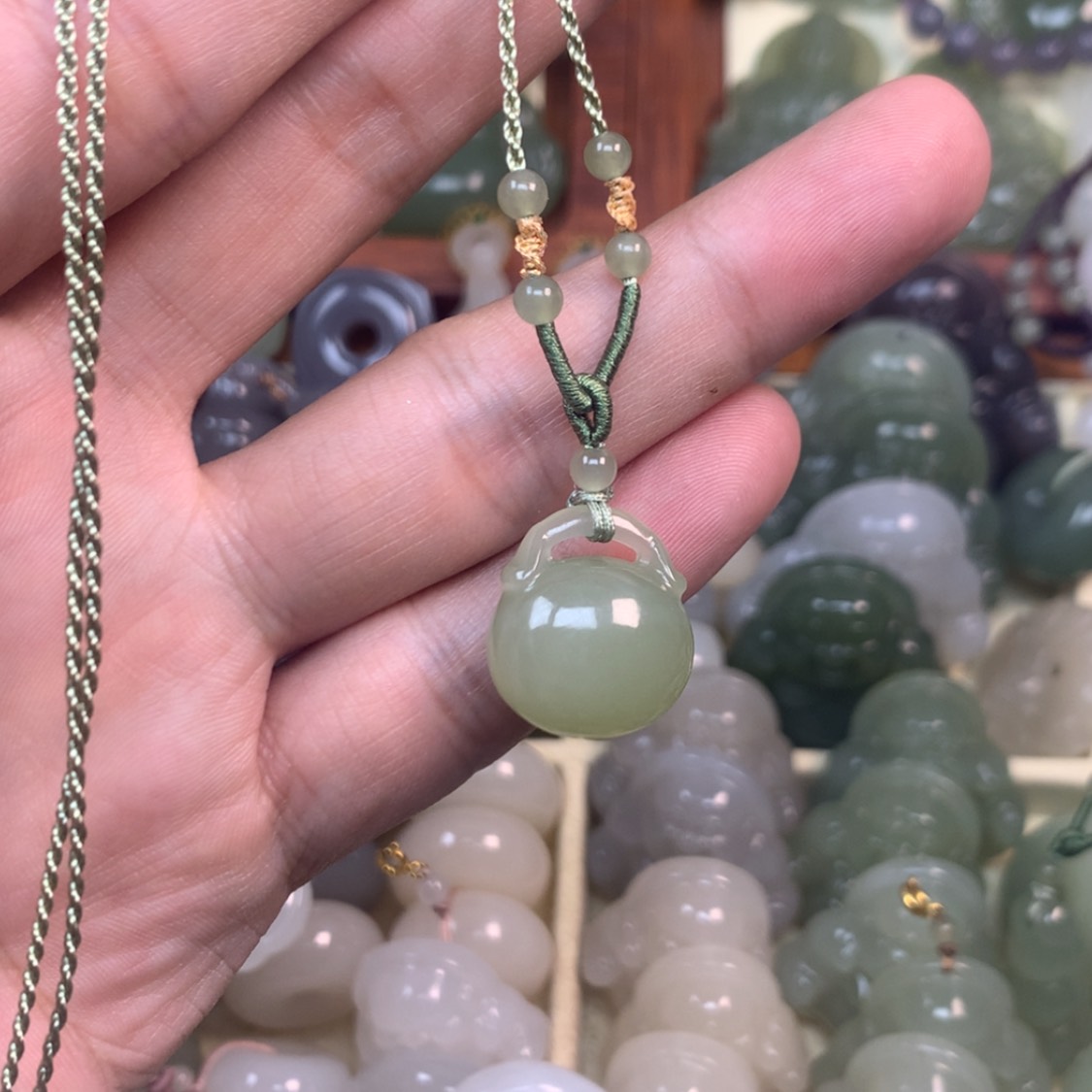 【闪购商品】颈饰未镶嵌和田玉