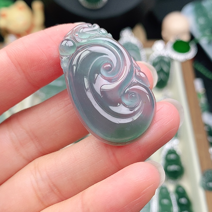 颈饰未镶嵌翡翠吊坠