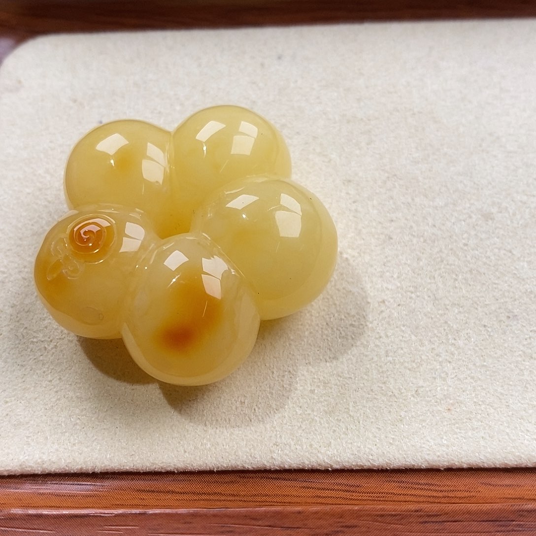 琥珀裸石未镶嵌天然原矿琥珀蜜蜡花件