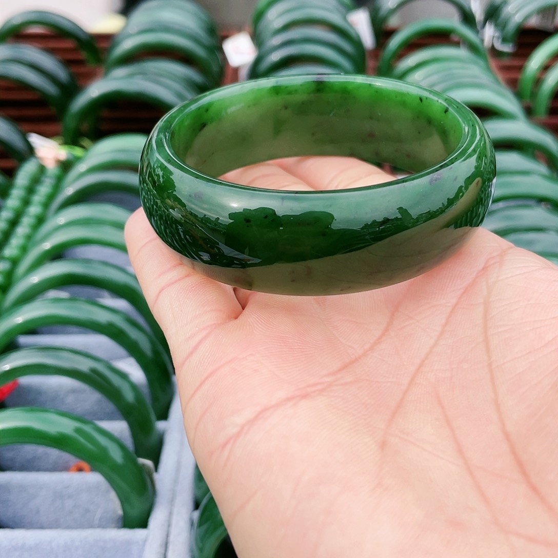 【闪购商品】和田玉手镯未镶嵌