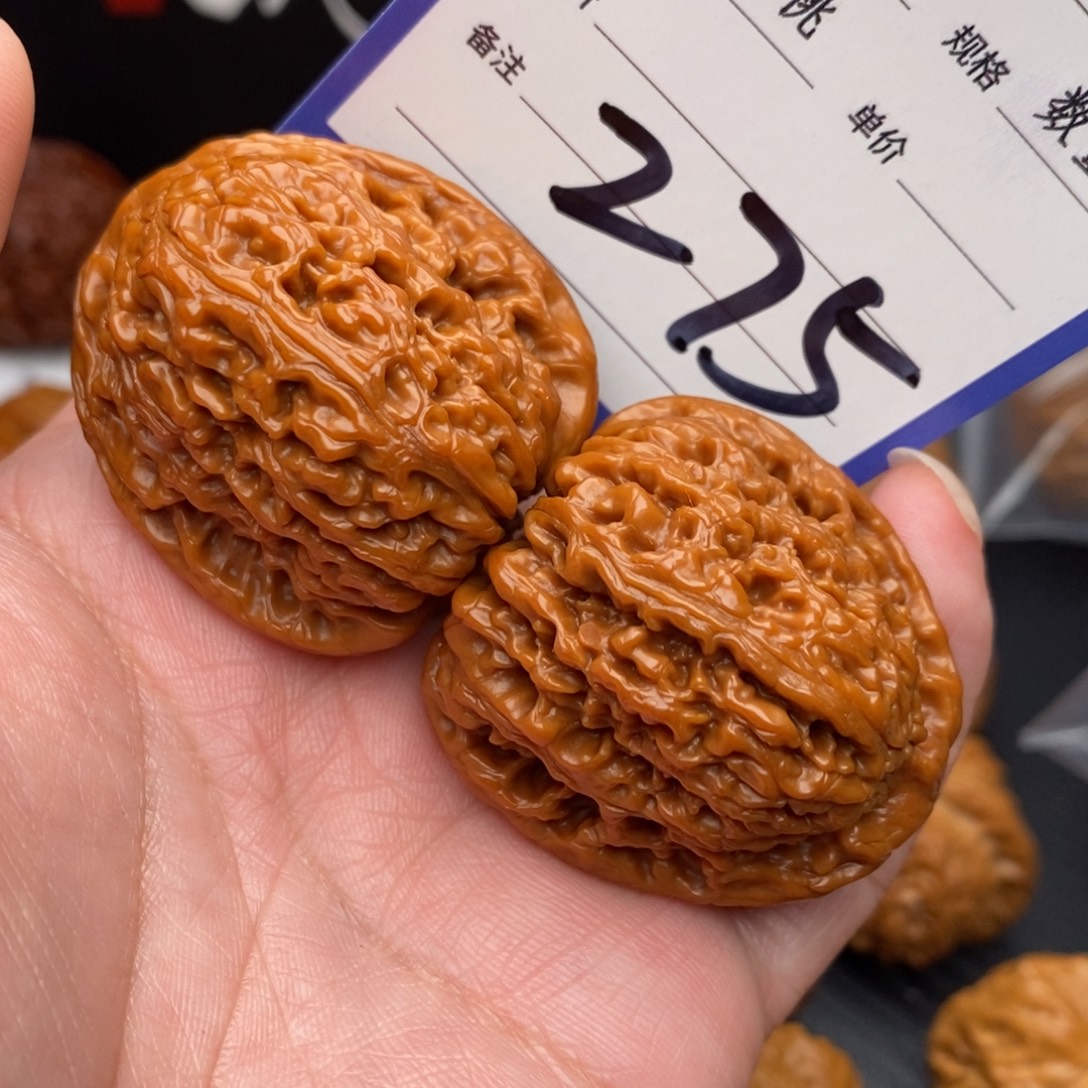 桃核把件南疆石38mo