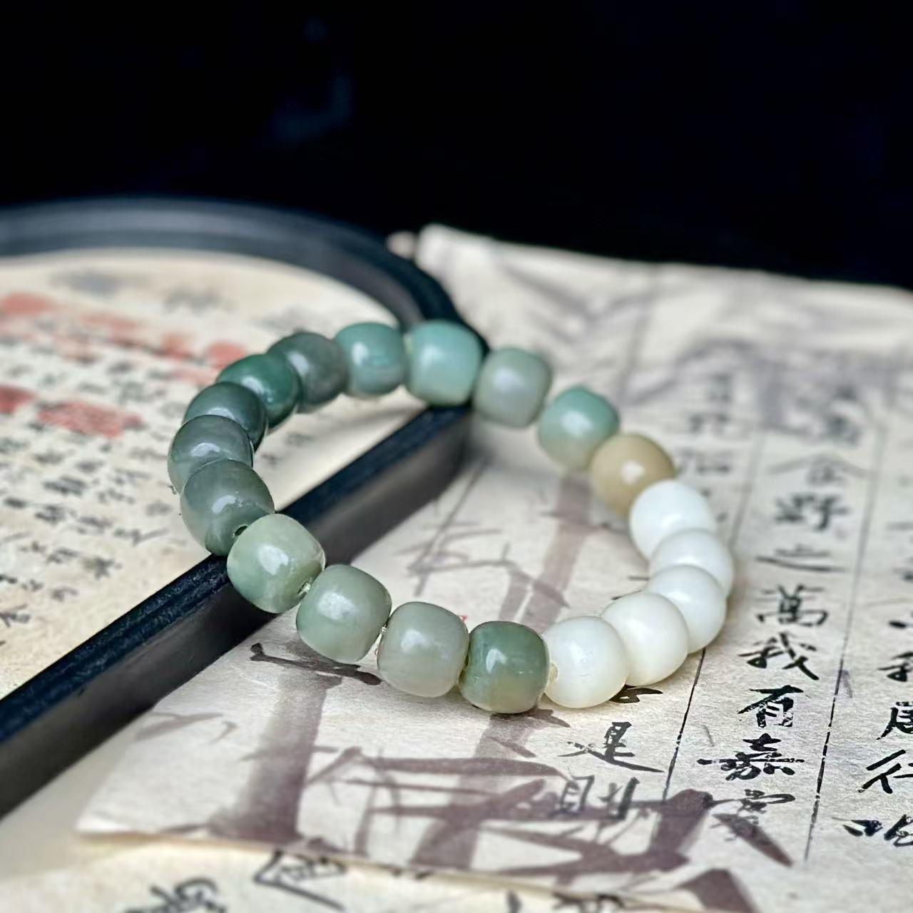 渐变白玉菩提单圈手串111无礼盒